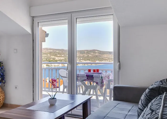 Vibes-3 By Interhome *