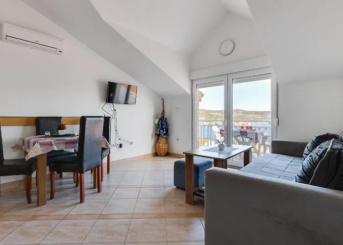 Vibes-3 By Interhome *